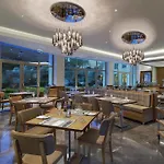 מלון Doubletree By Hilton - Tuzla