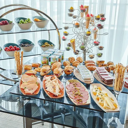 Doubletree By Hilton - Tuzla 4*