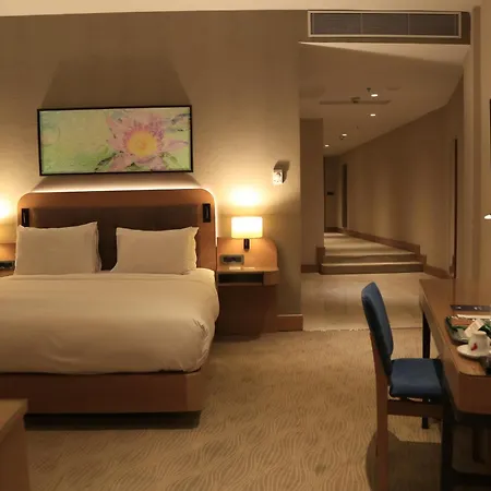 호텔 Doubletree By Hilton - Tuzla 4*