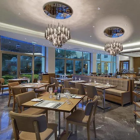 Hotell Doubletree By Hilton - Tuzla